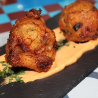 Tapa de Boladillos de Jamón y Champiñones